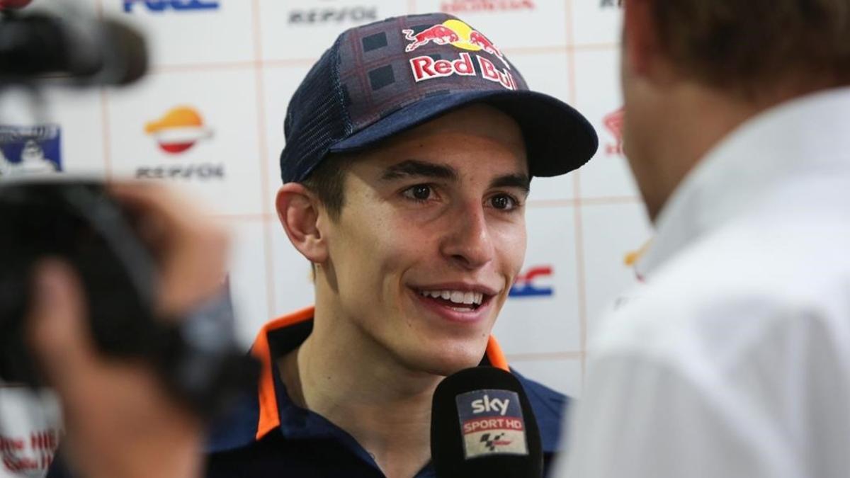 Marc Márquez (Honda) charla con SKY TV, en Sepang (Malasia).