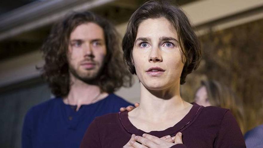 Amanda Knox, &quot;tremendamente aliviada y agradecida&quot; por su absolución