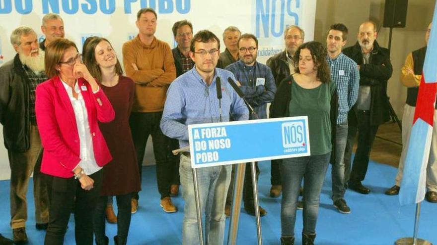 Carlos Callón, candidato de NÓS por A Coruña, en su aparición tras conocer los resultados.