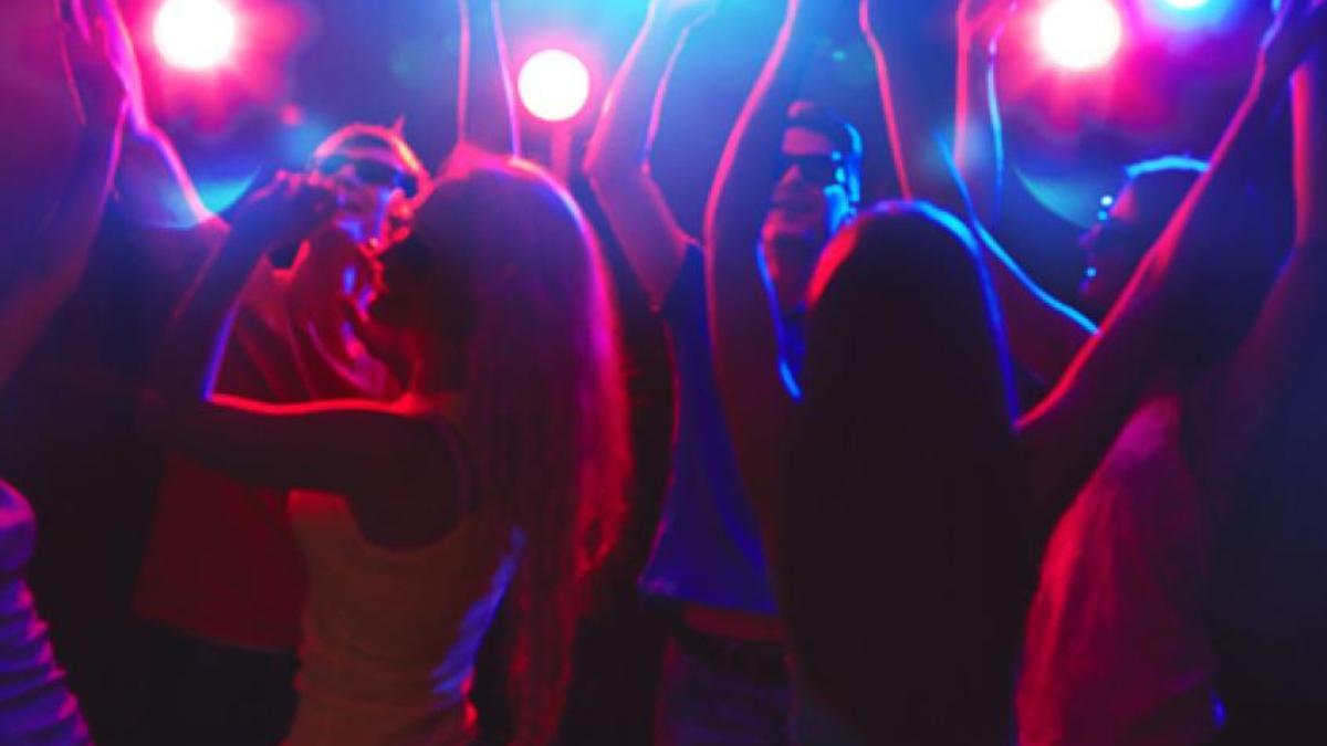 Investigan la muerte de un turista británico en una discoteca