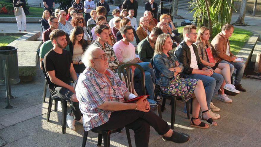 El PSOE recuerda el 125 aniversario de Blanco Amor