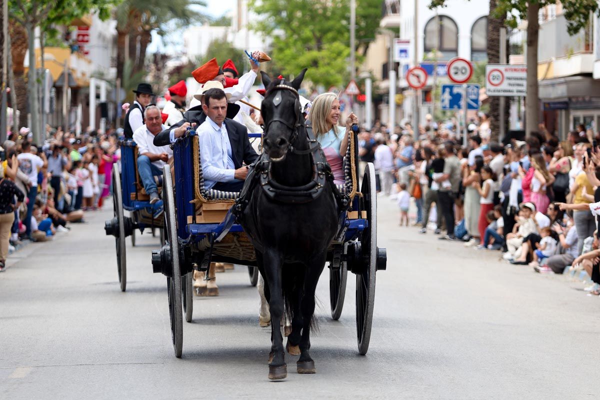 Todas las imágenes de 'Anar a maig' en Santa Eulària