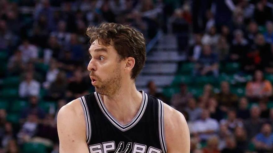 Gasol lidera la victoria de los Spurs ante Detroit