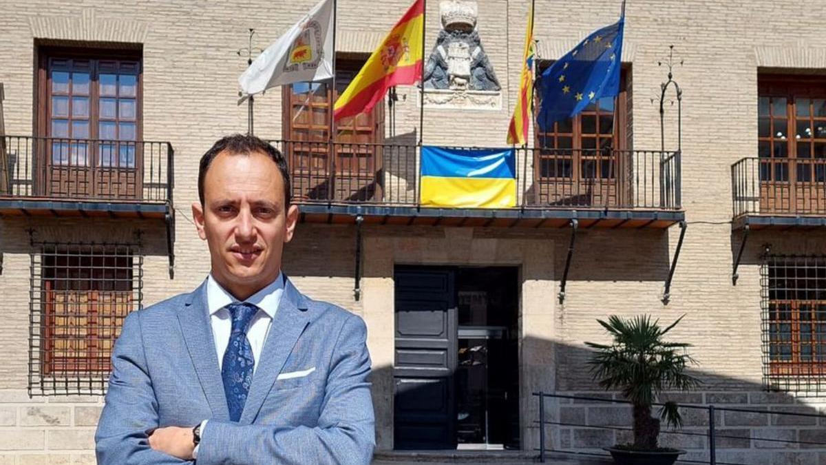 Javier Serrano dirige la oficina de Caja Rural de Aragón en Borja. | CAJA RURAL DE ARAGÓN