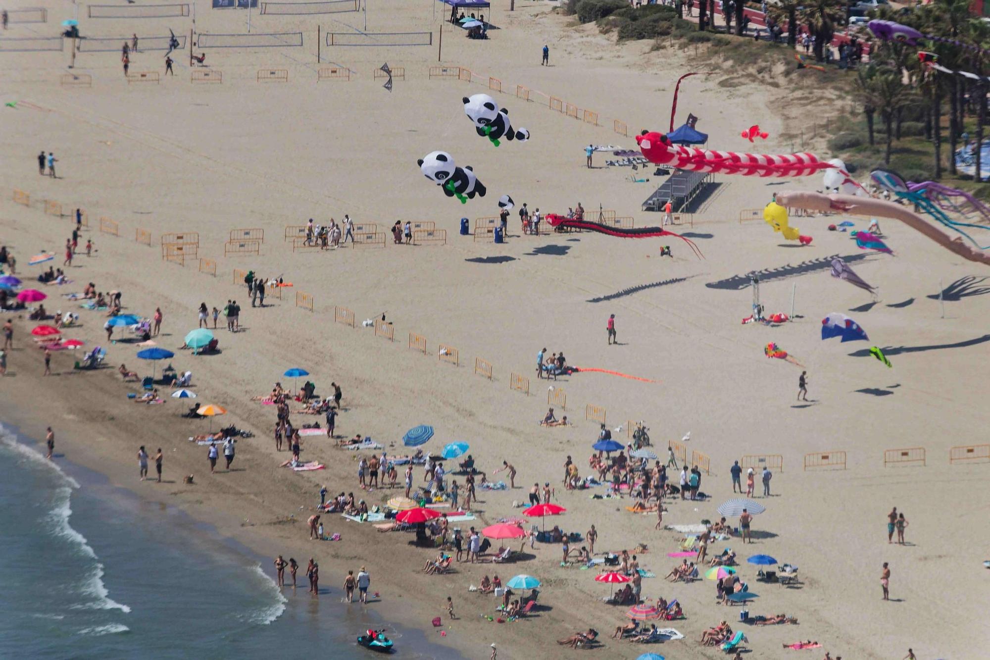 Las imágenes de la primera jornada del espectacular Festival del Viento de Castelló
