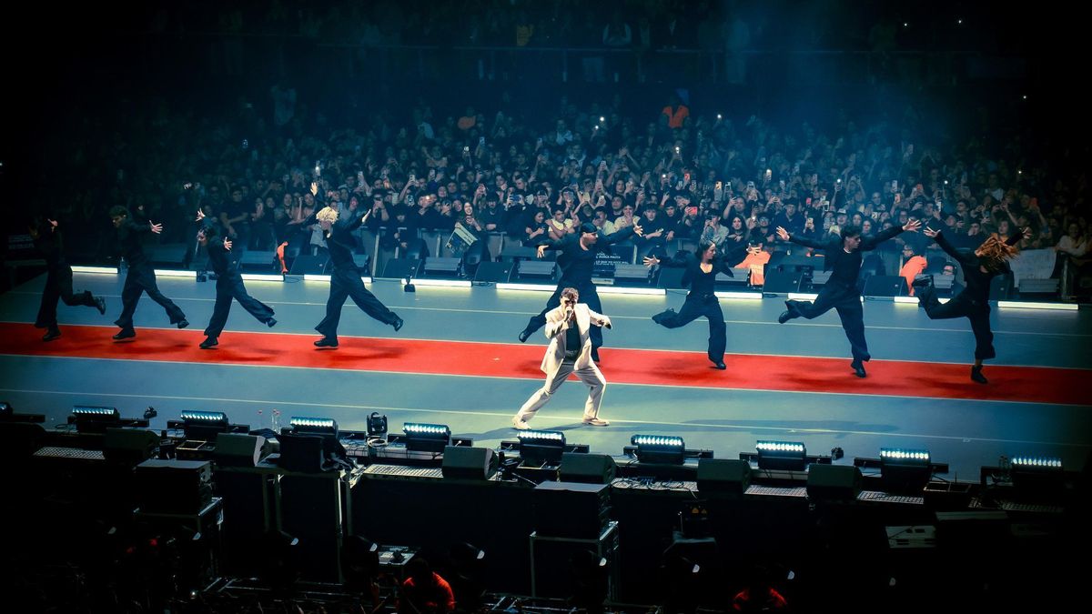 Concierto de Quevedo dentro de su gira 'Buenas Noches', con la que pasará por el Coliseum de A Coruña.