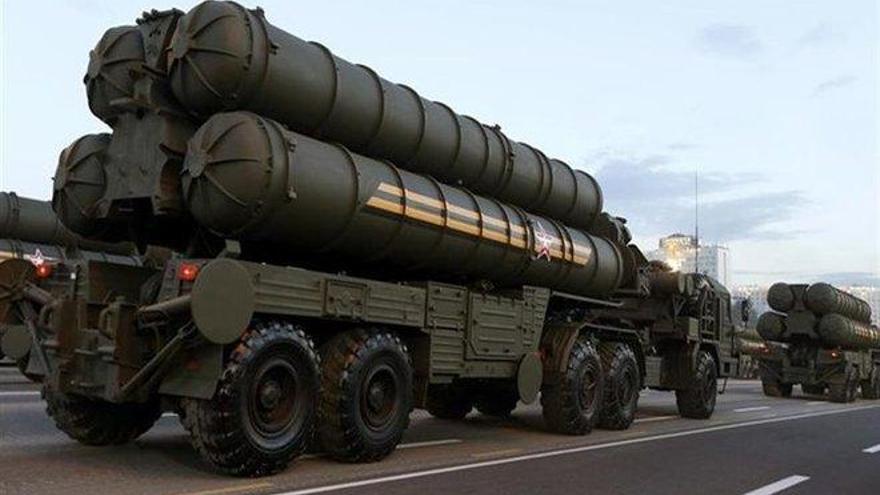Rusia hace otra entrega a Turquía del sistema de defensa antiaérea S-400