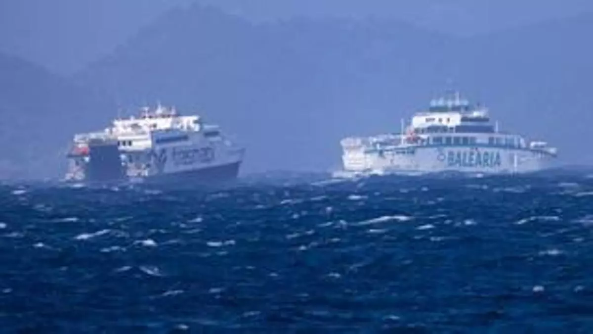 La borrasca 'Karlotta' obliga a cancelar varios trayectos marítimos en Ibiza