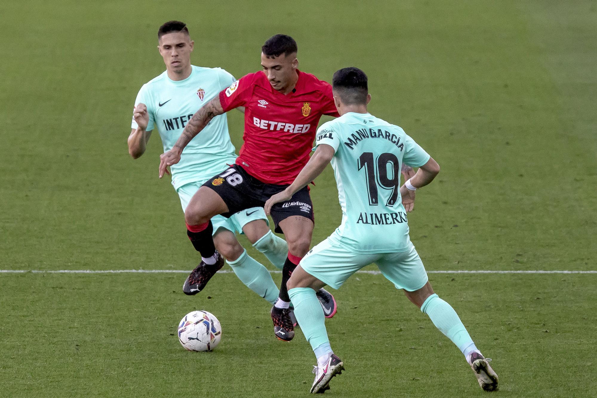 El Mallorca da por bueno el empate frente al Sporting