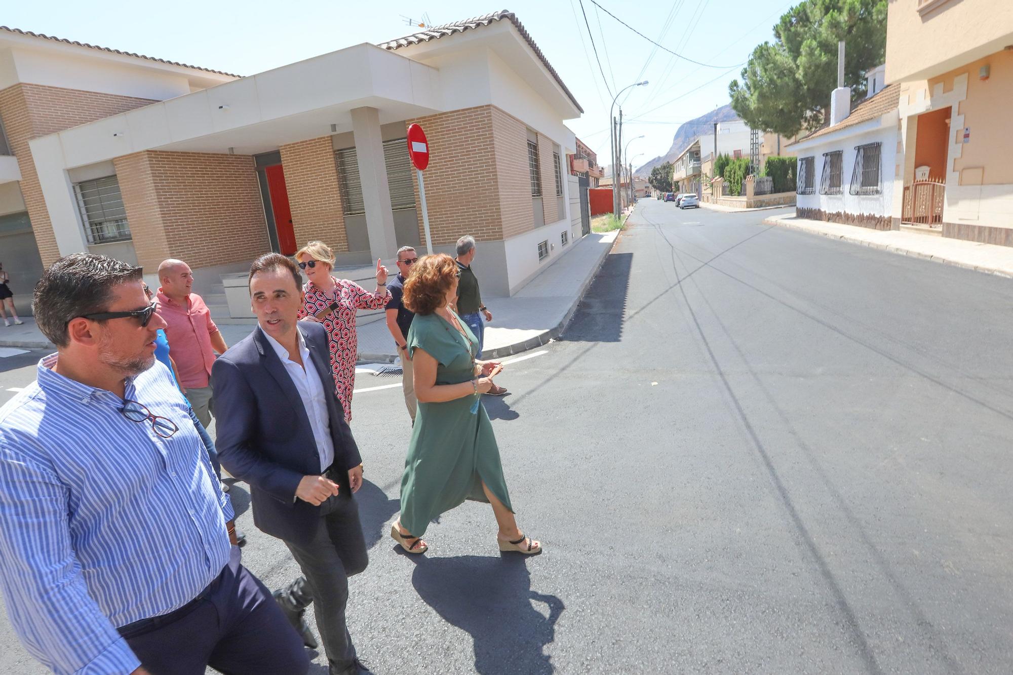 Granja estrena asfaltado entre Juan Carlos I y calle Serranos