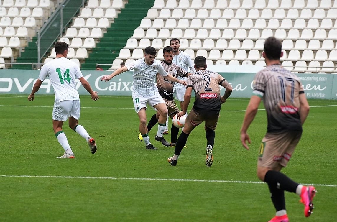 Las imágenes del Córdoba CF B-Ciudad de Lucena