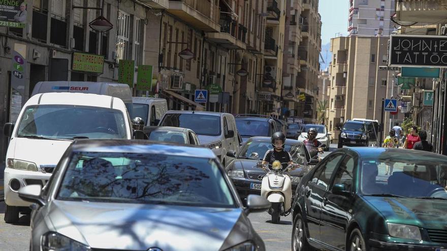 Elche medirá la contaminación de los vehículos y leerá matrículas de lunes a viernes en 5 puntos