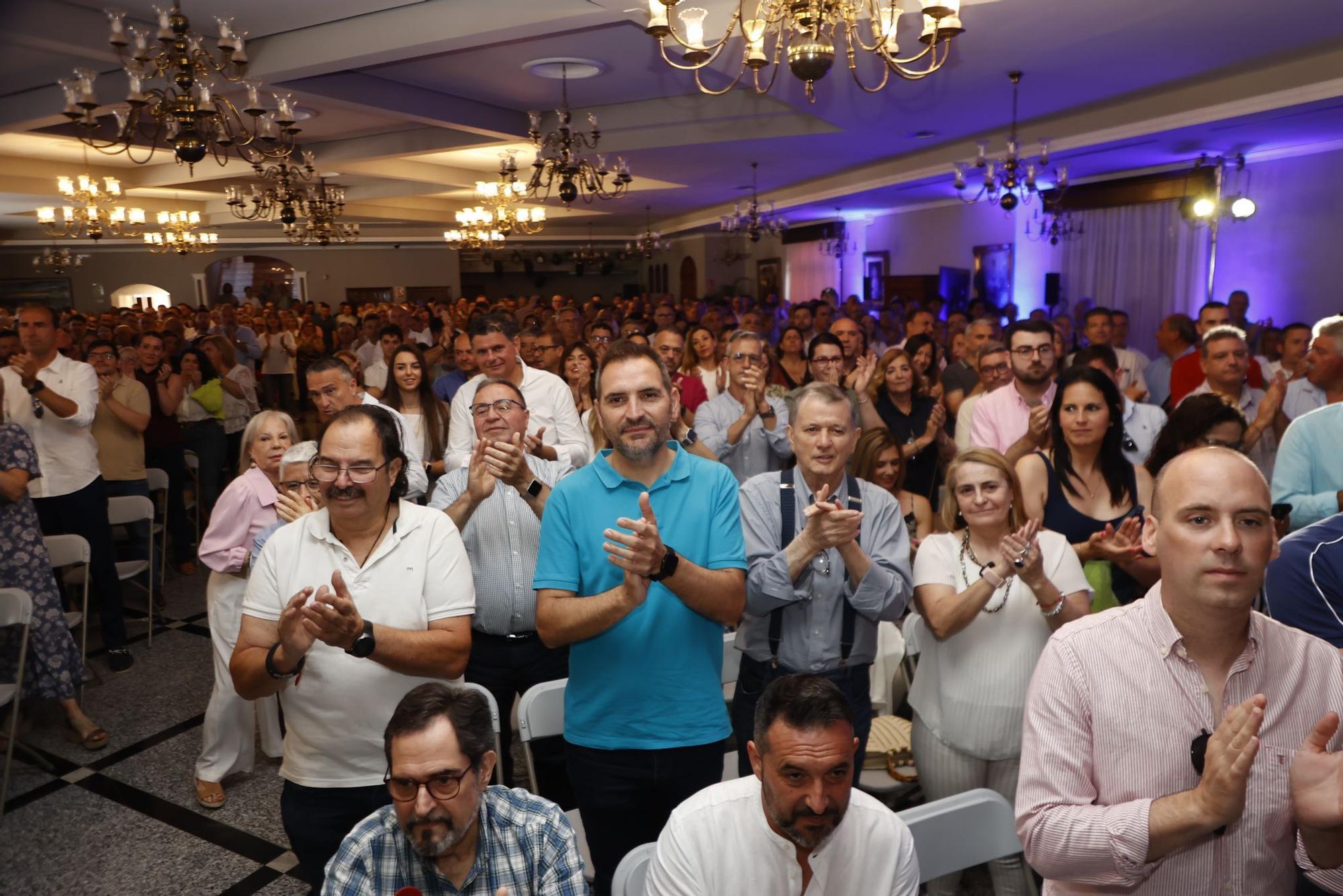 Mazón y el resto de la cúpula del PP en la junta provincial de los populares en Nàquera