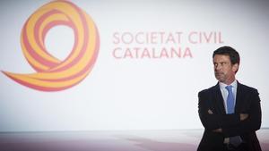 Valls, en un acto de Societat Civil Catalana, en abril pasado.