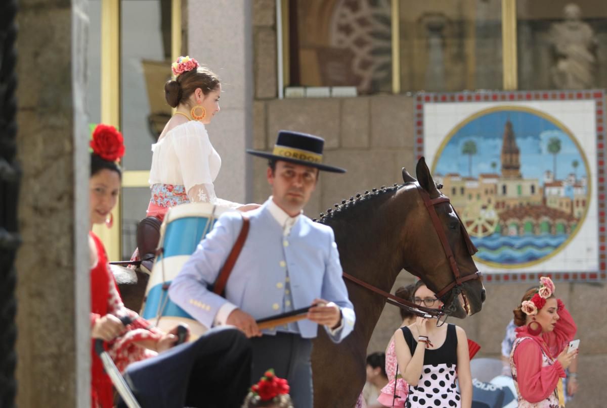 Fotogalería / Los romeros de Córdoba parten hacía el Rocío