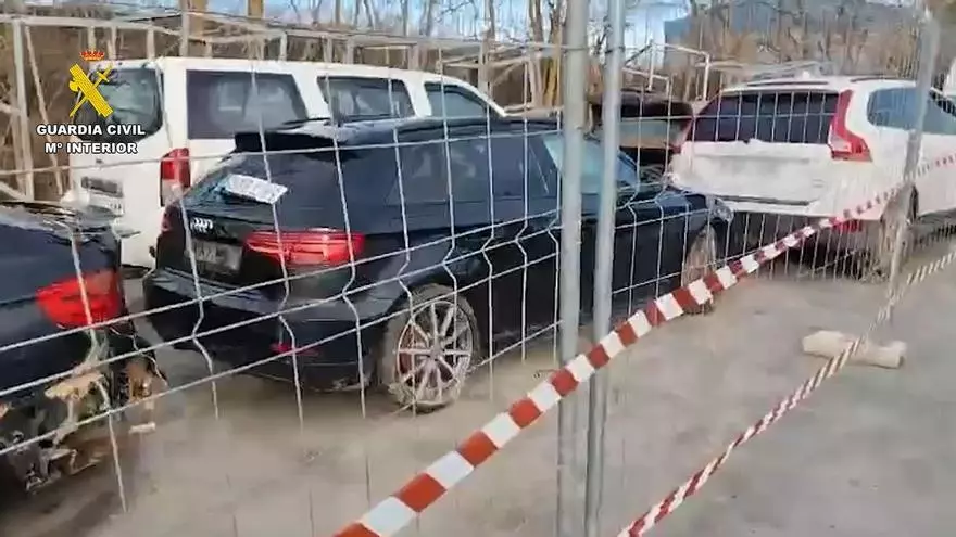 Tres investigados por desviar a un desguace de Granada más de 100 coches de la dana