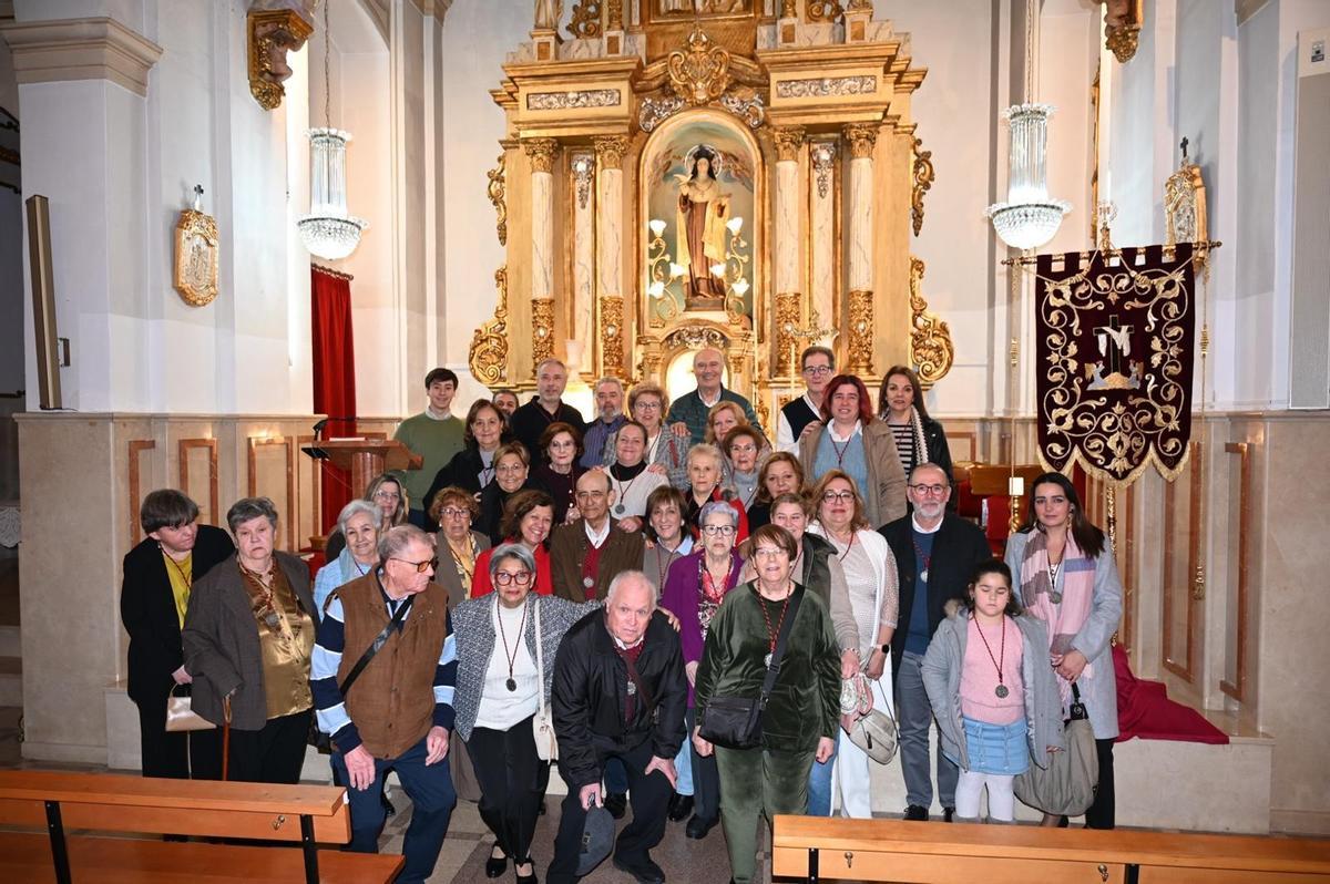 La ceremonia volvió a poner de manifiesto la fuerza de la tradición cofrade en el municipio