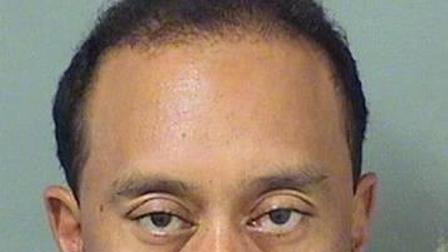 Tiger Woods, detenido por conducir ebrio