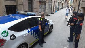 Un home exaltat mor després de ser reduït pels Mossos a Barcelona