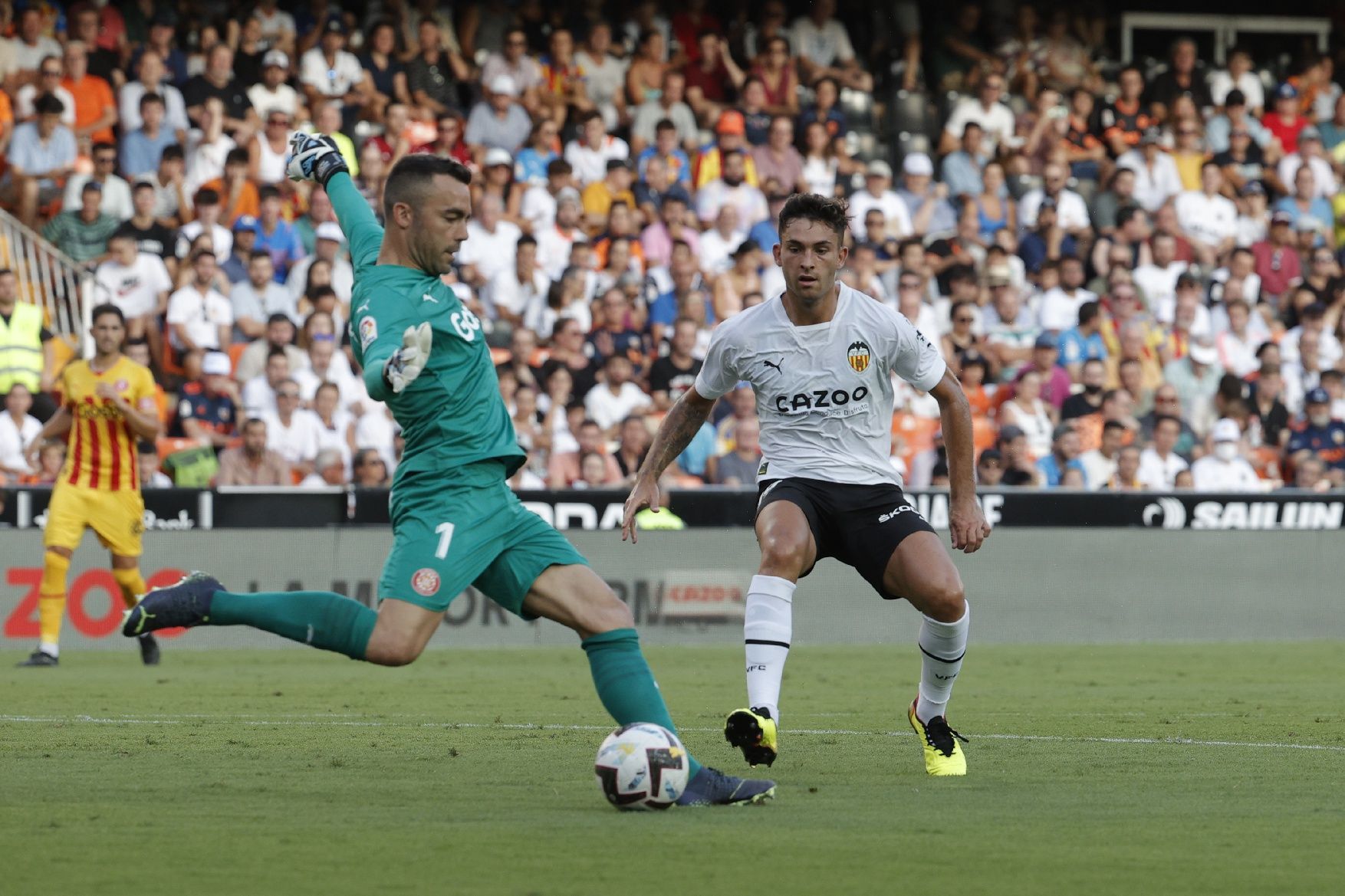 Primer partit del Girona a la Lliga contra el València a Mestalla