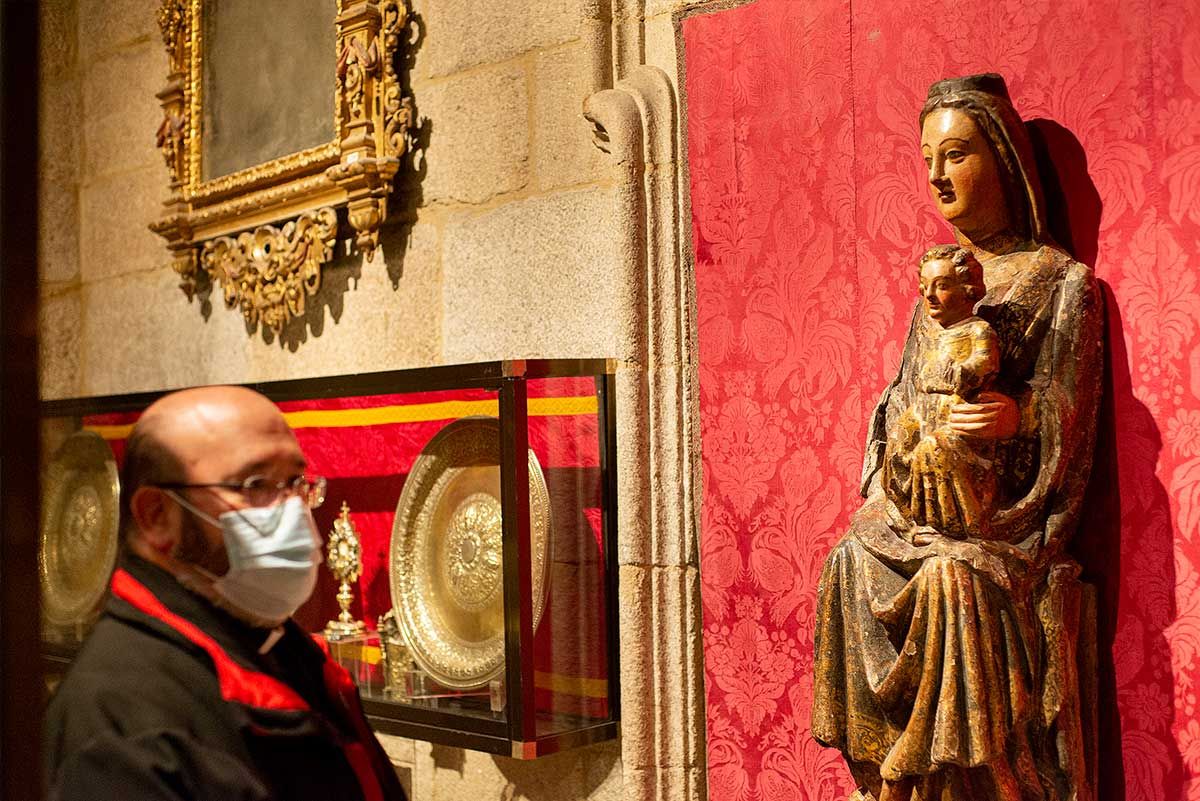 Los tesoros de la Catedral de Ourense: de la arquitectura gótica a un incunable histórico