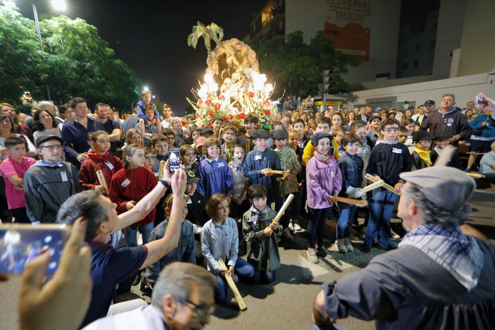 Instante de la Passejà de Sant Onofre celebrada el sábado por la noche en Quart de Poblet.