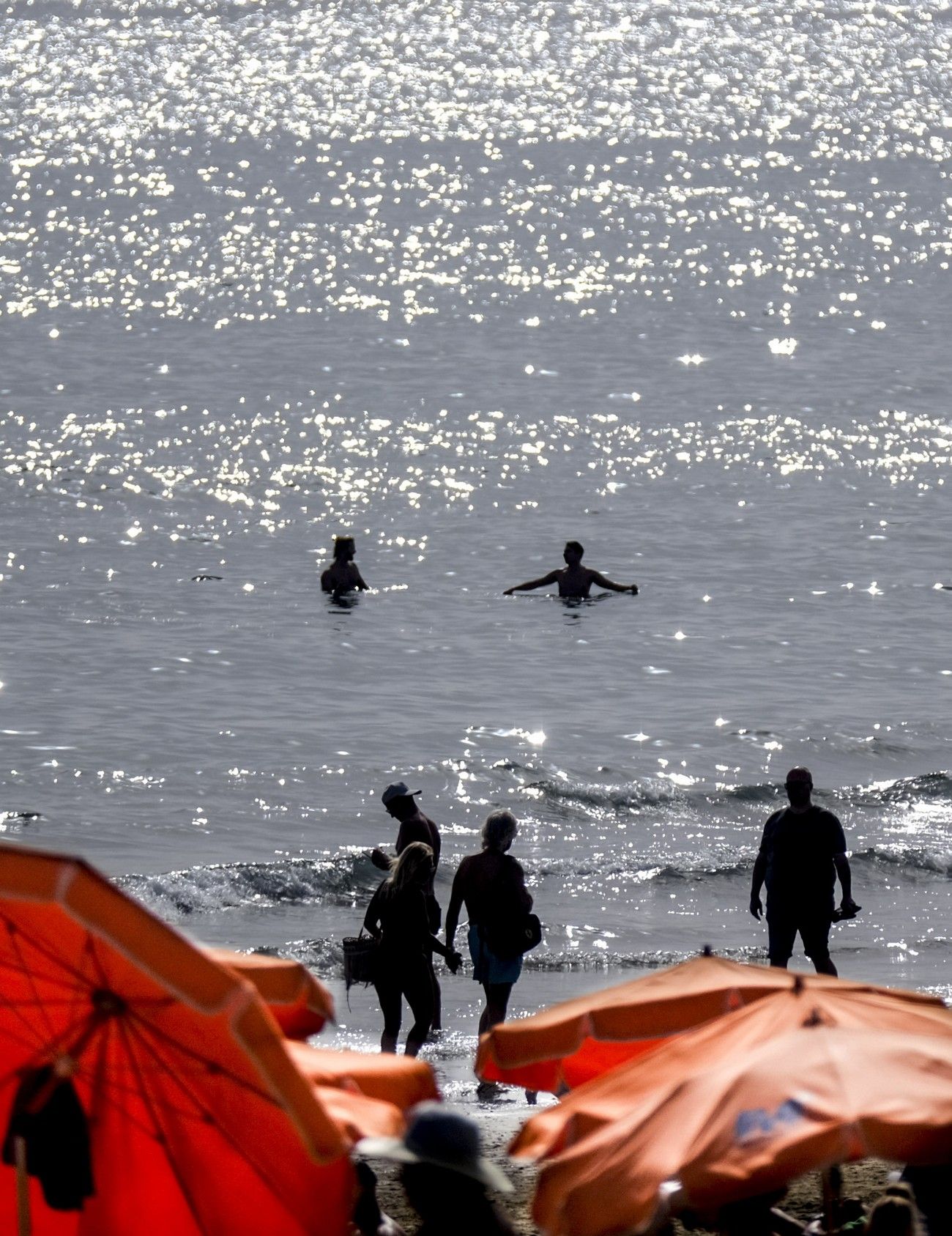 Primer baño de 2023 en las playas del sur de Gran Canaria