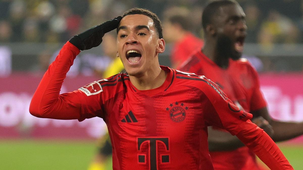 Jamal Musiala celebra el tanto del empate contra el Borussia Dortmund