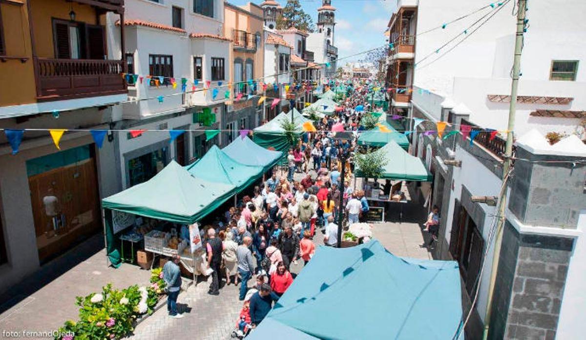 La Villa de Moya endulza el domingo con la feria 'Moya dulce'