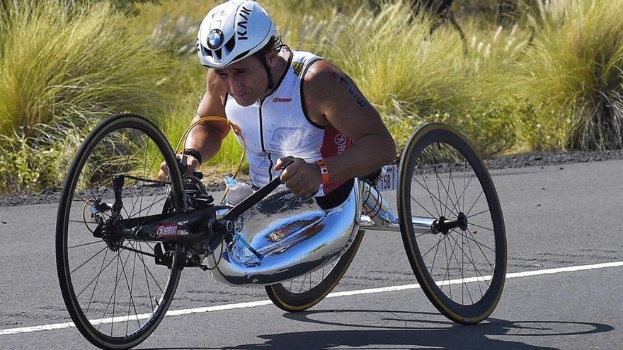 Italia sufre ante la idea de perder a Zanardi, todo un mito