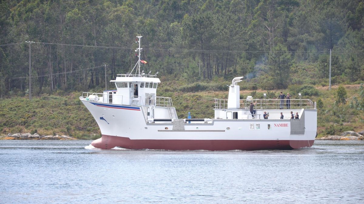 El barco enviado a Angola.