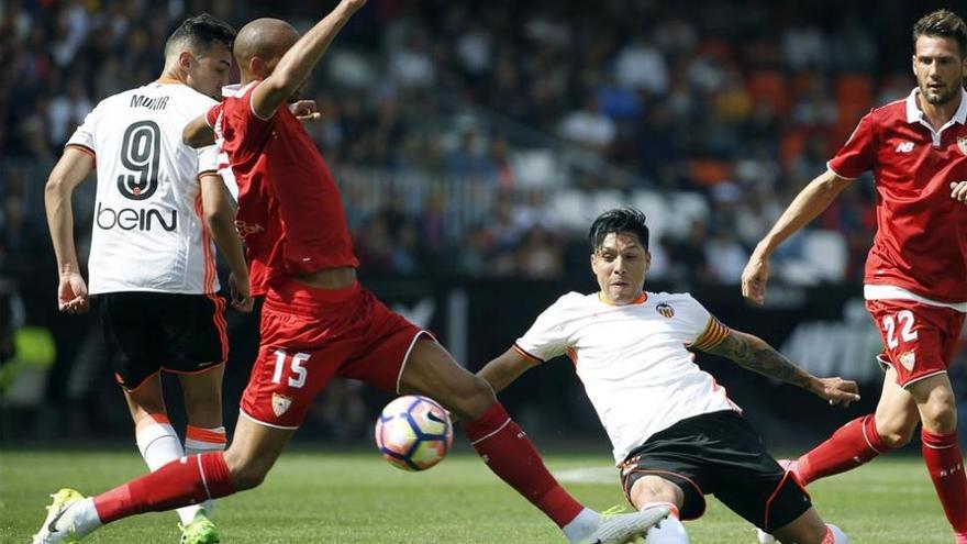 El Sevilla se distancia de la tercera plaza; Sporting y Granada siguen en descenso