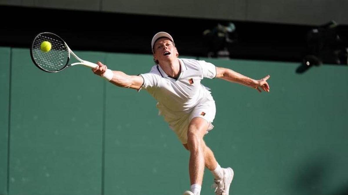 Jannik Sinner, en su semifinal de Wimbledon ante Novak Djokovic.