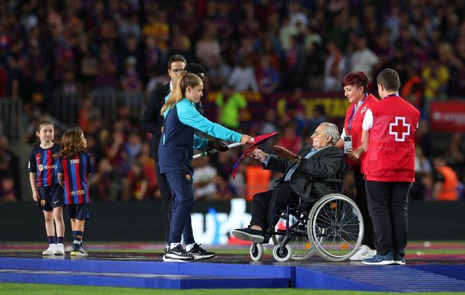 Las imágenes de la despedida de Jordi Alba, Busquets... ¡y el Camp Nou!