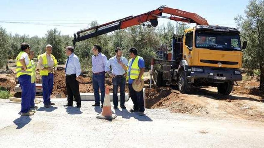 Obras de reparación de la carretera de Cartaojal.