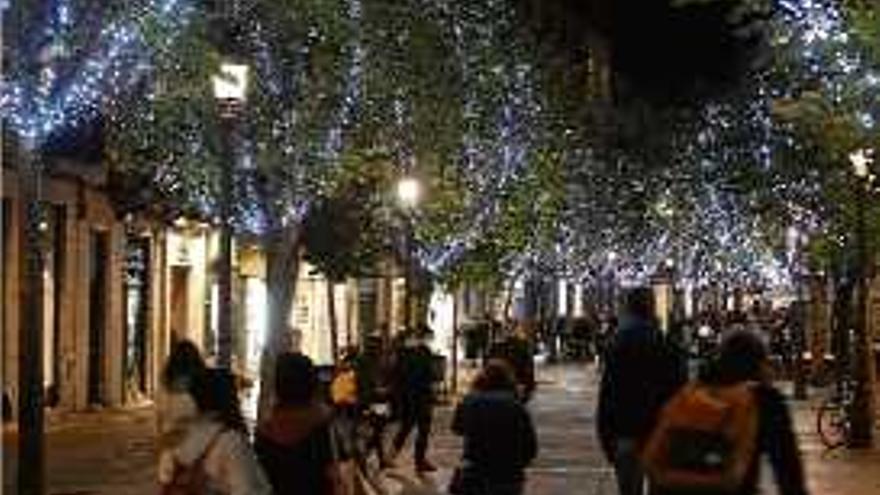 Enllumenat ornamental de Nadal a la Rambla, l&#039;any passat.