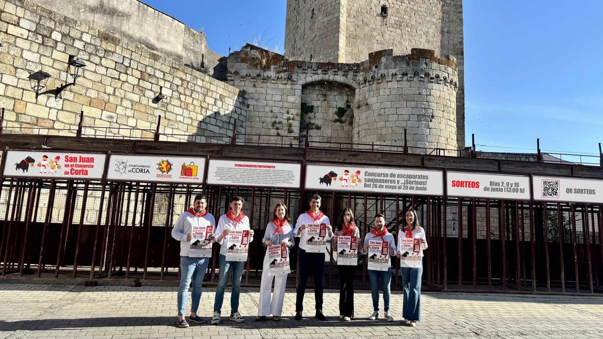 Presentación de la campaña de Comercio en torno a los Sanjuanes de Coria.
