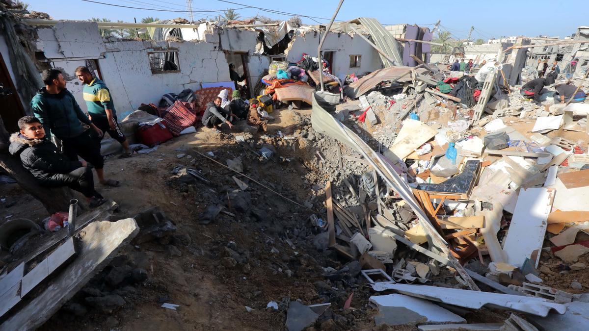 Edificio destruido durante la ofensiva militar israelí sobre la Franja de Gaza
