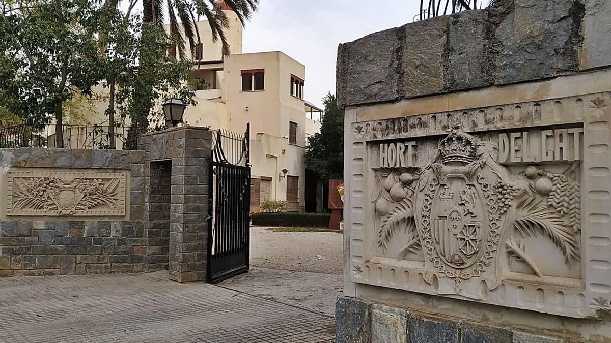 Entrada principal de la emblemática instalación situada en el Palmeral ilicitano. | INFORMACIÓN