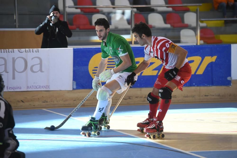 El Liceo golea al Vic (7-1) y recupera el liderato