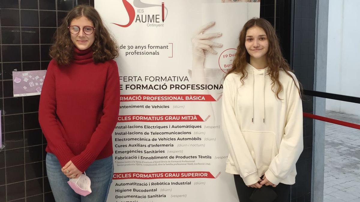 Premio Compitalia para dos alumnas del Jaume I | LEVANTE-EMV