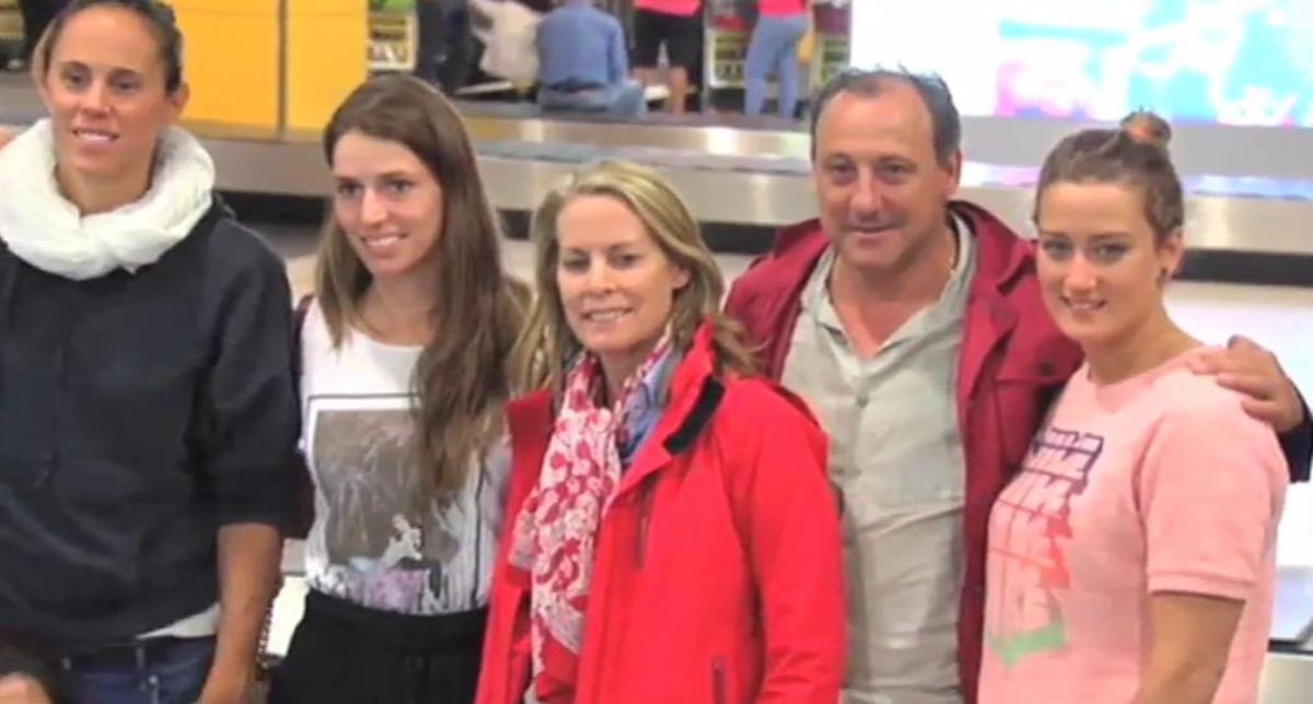 Vídeo dels esportistes i altres integrants de la delegació espanyola per a la candidatura Madrid 2020 a l’arribar a l’aeroport de Barajas.