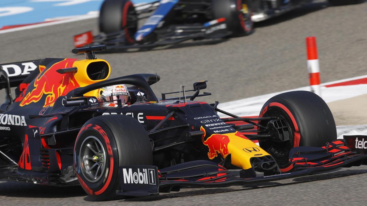 Max Verstappen conquista la primera pole de la temporada en Bahréin