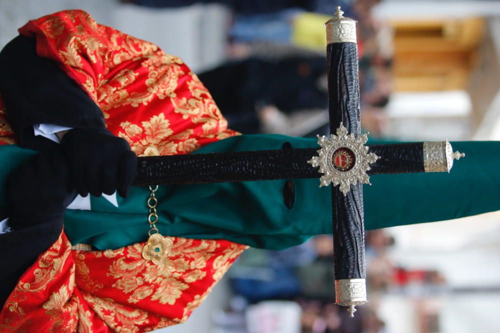 Las imágenes de la procesión de Vera Cruz, en el Jueves Santo de la Semana Santa de Málaga