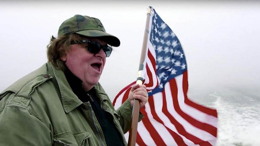 Los 5 consejos de Michael Moore para superar el shock de Trump