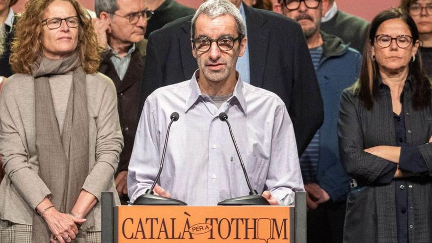 Patronals, sindicats i entitats s’alien pel català