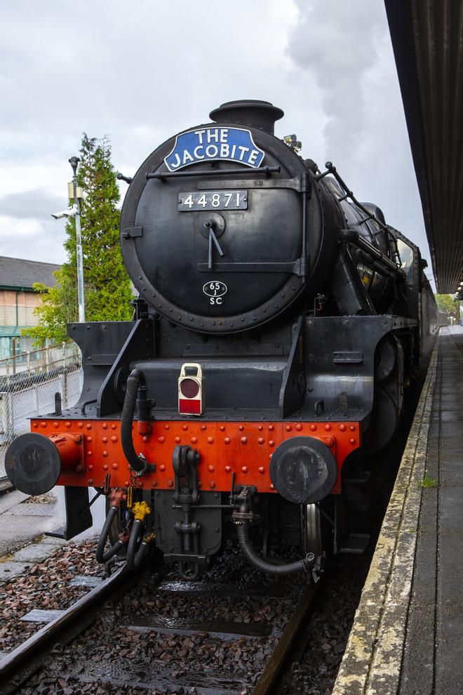 Hogwarts Express en el andén