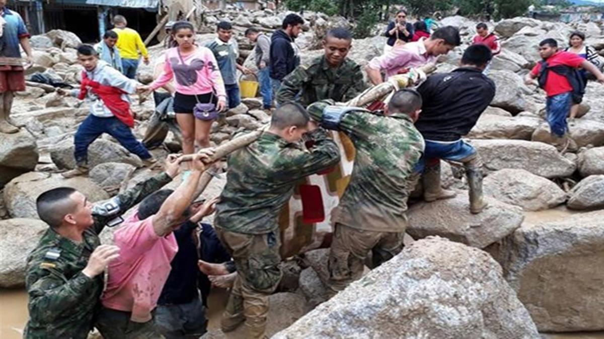 Al menos 154 fallecidos en una avalancha en el sur de Colombia