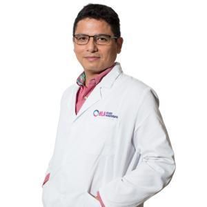 Foto del Dr. César Miyahira