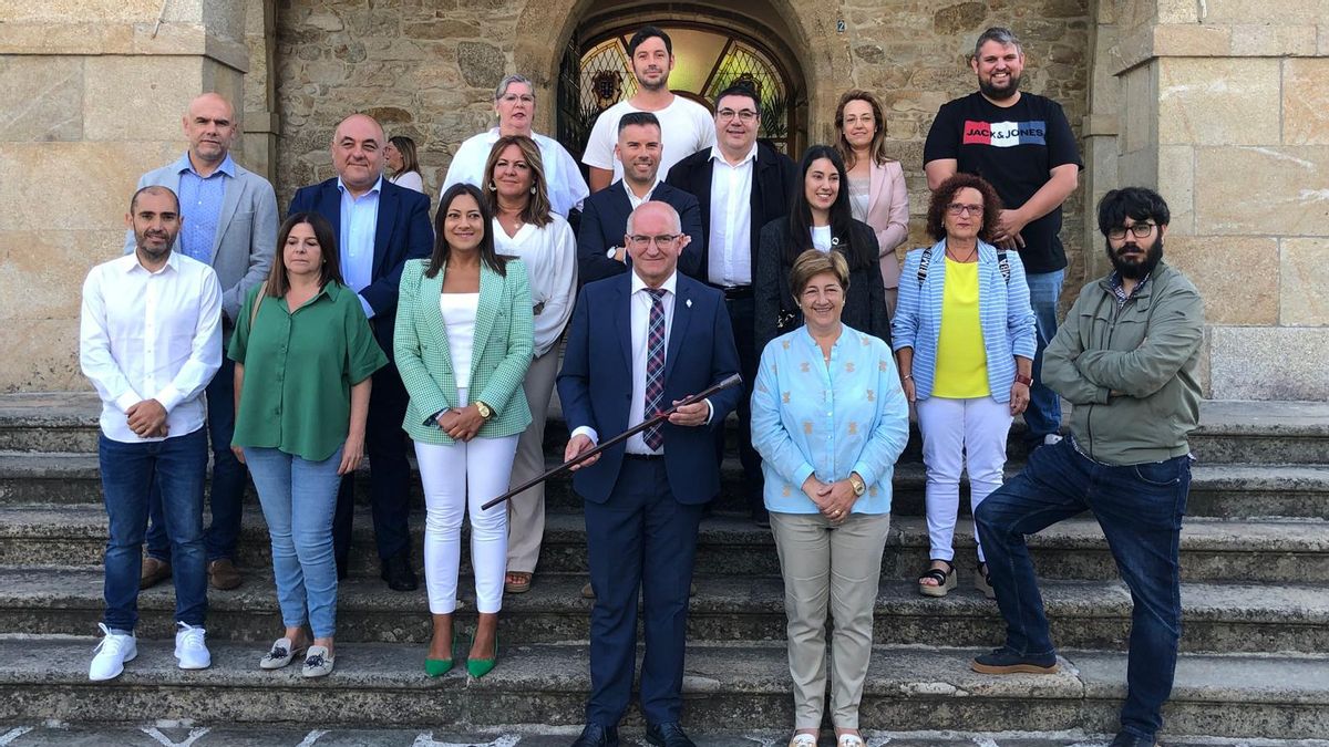Integrantes de la corporación municipal de Noia.